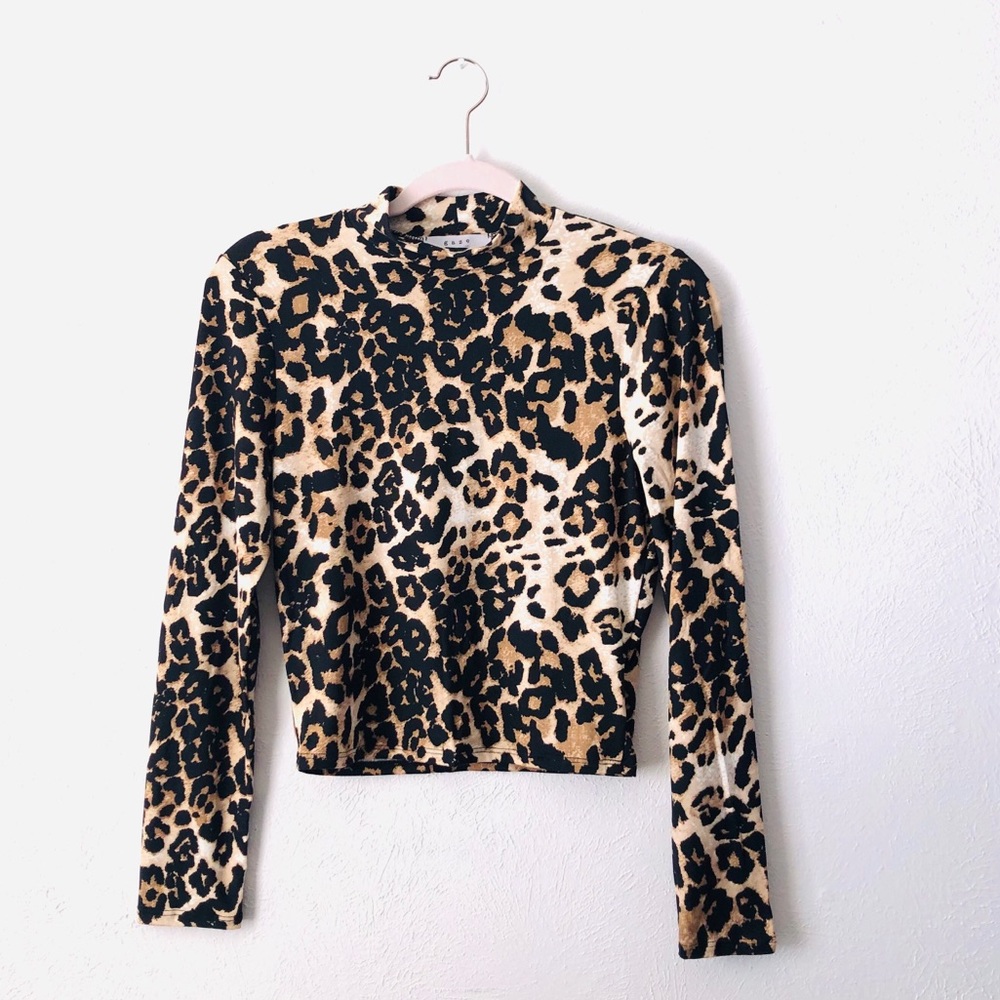 ✨ final price nwot gaze cheetah long sleeve tee